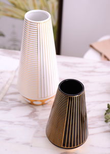 湯河店 簡約現代家居裝飾白黑金色陶瓷花瓶花插花器三件套工藝品擺件軟裝a